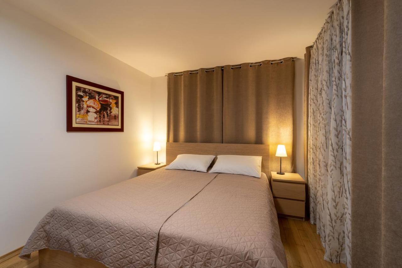 Erika Apartment Кърк Екстериор снимка