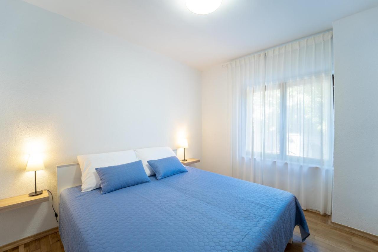Erika Apartment Кърк Екстериор снимка