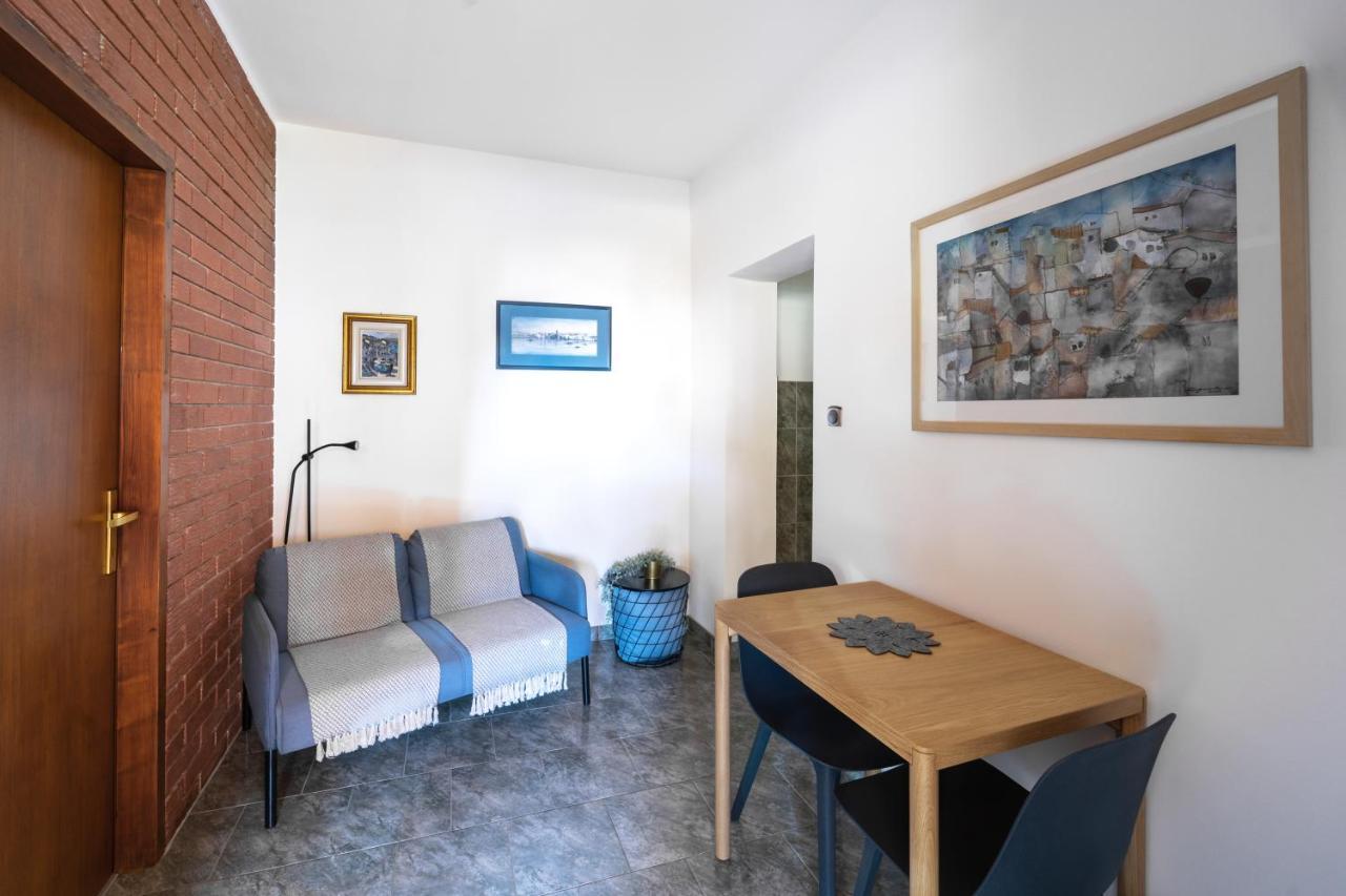 Erika Apartment Кърк Екстериор снимка